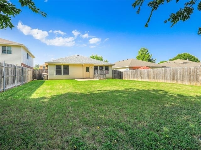 1637 Elm Street - Photo 23