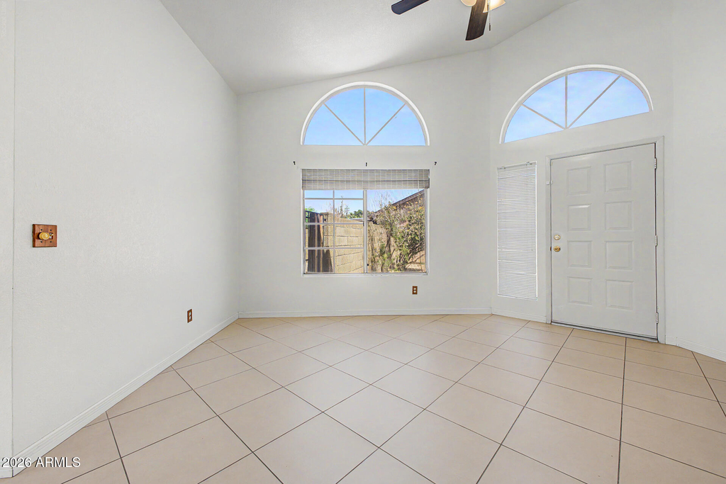 6836 S 18th Street - Photo 3