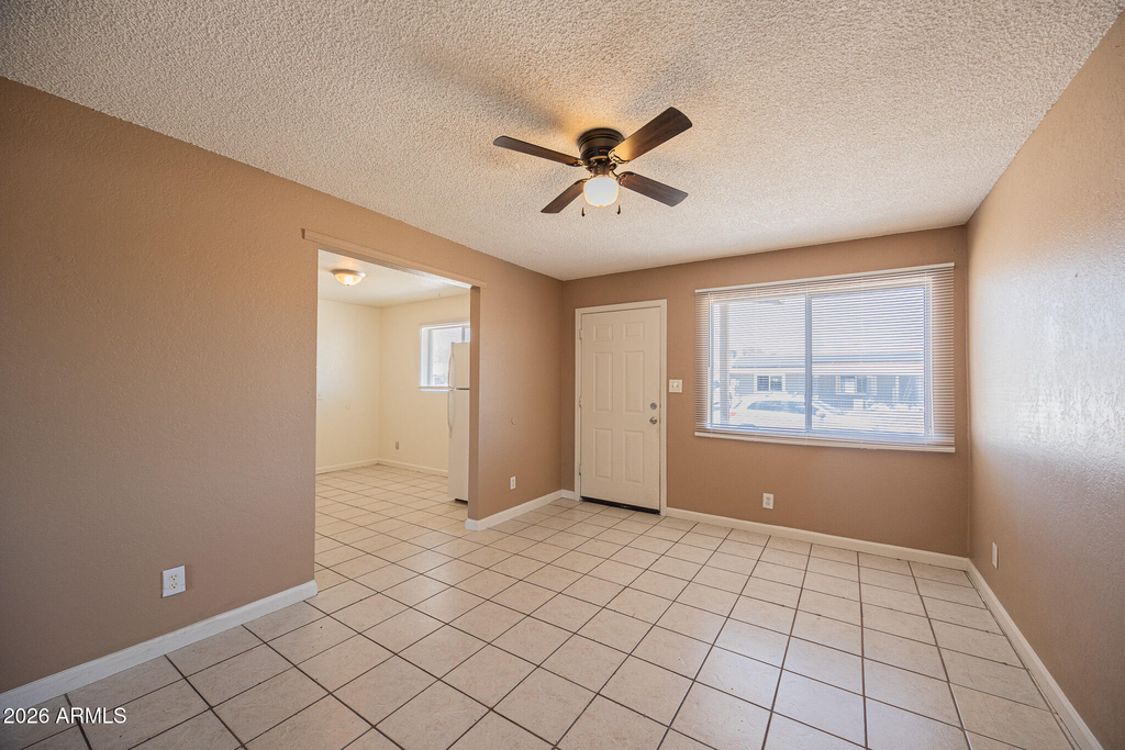 949 E Flint Street - Photo 3