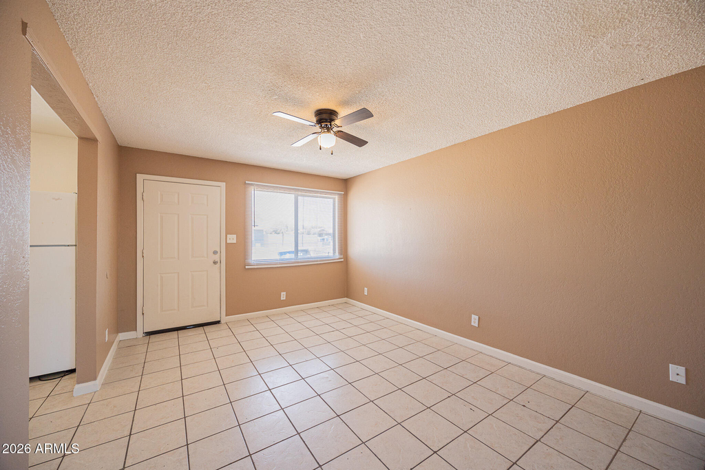 949 E Flint Street - Photo 4