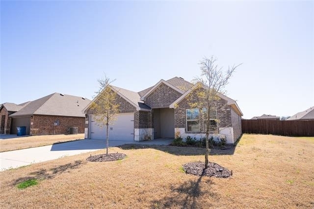 1833 Pecan Valley Drive - Photo 2