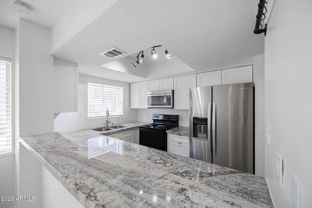 1808 N 32nd Street - Photo 7