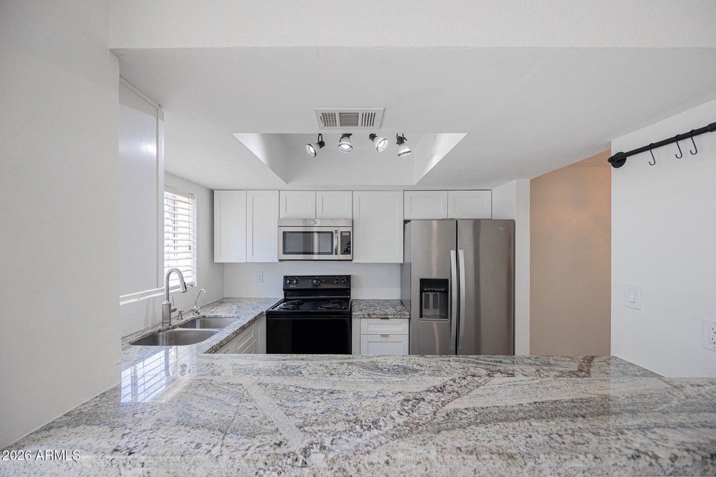 1808 N 32nd Street - Photo 8