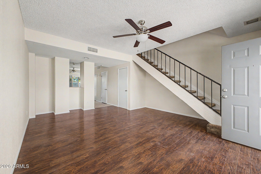 4608 W Maryland Avenue - Photo 2