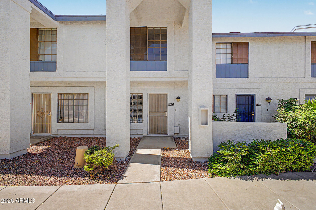 4608 W Maryland Avenue - Photo 0