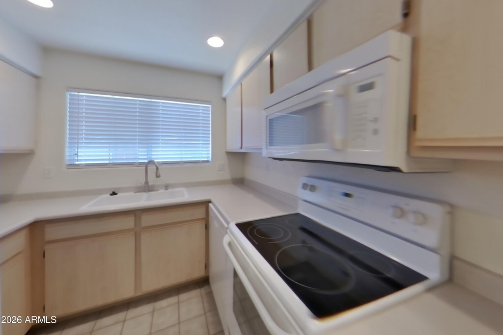 860 N Mcqueen Road - Photo 3