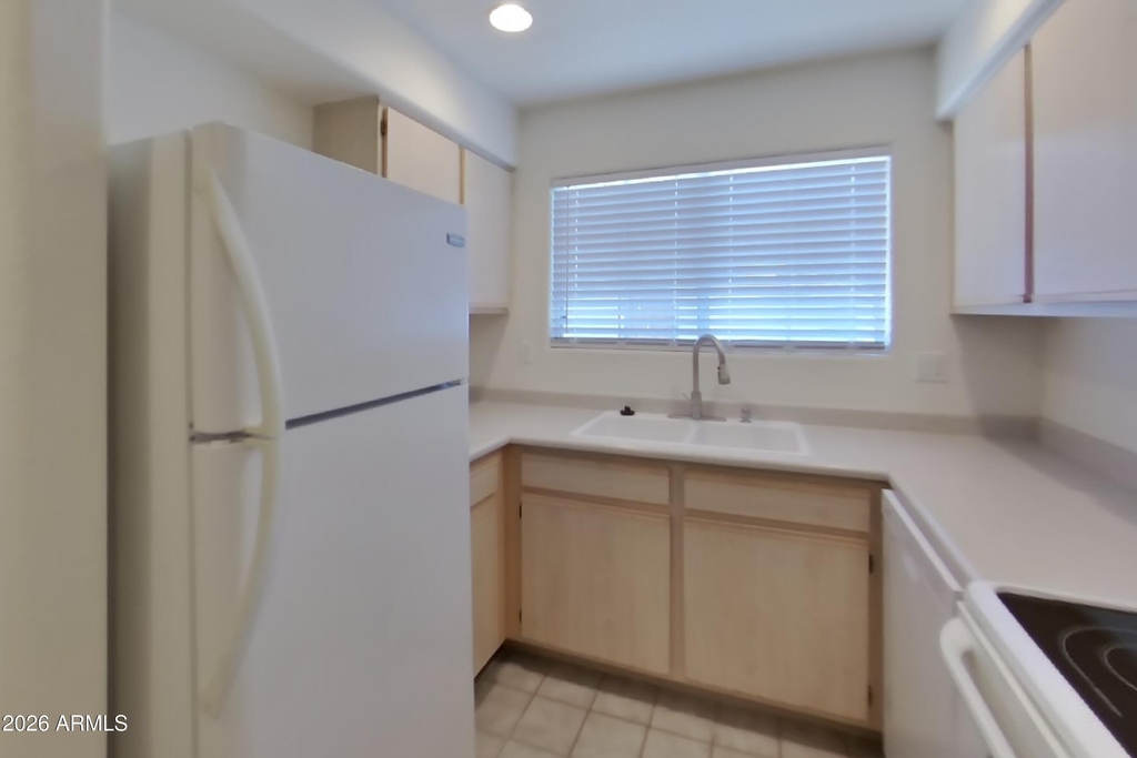 860 N Mcqueen Road - Photo 4