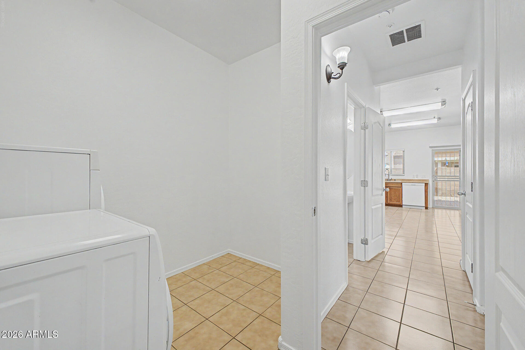8748 W Wood Drive - Photo 14