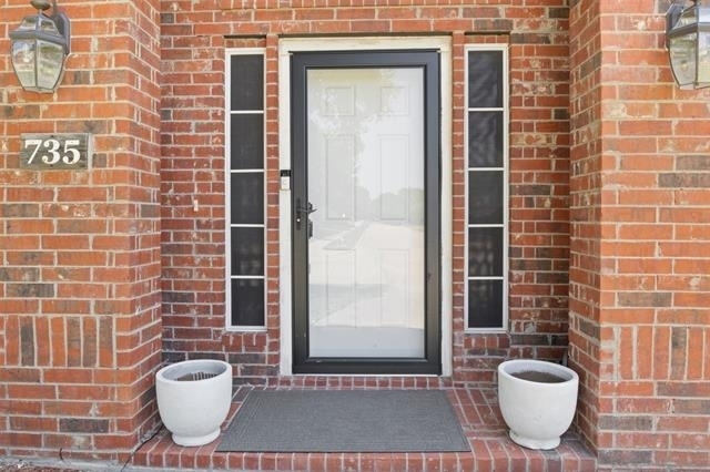 735 Yellowstone Drive - Photo 4