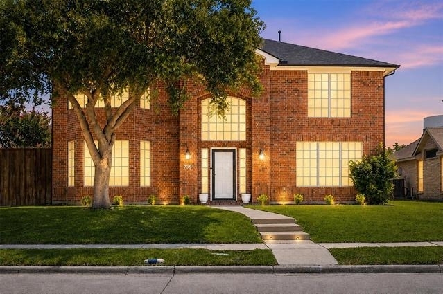 735 Yellowstone Drive - Photo 1