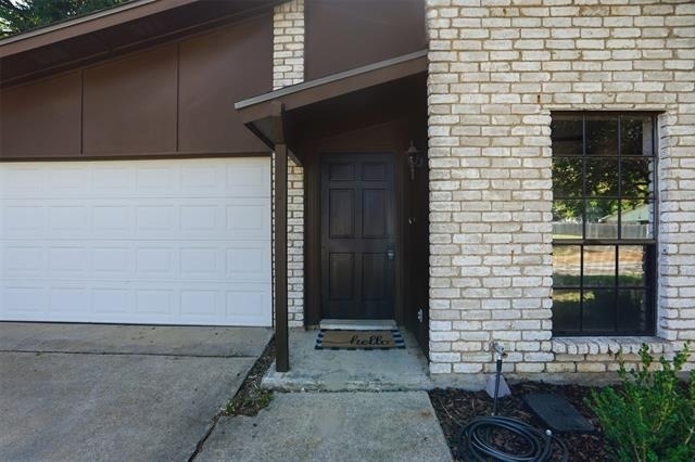 2711 Treeview Drive - Photo 5