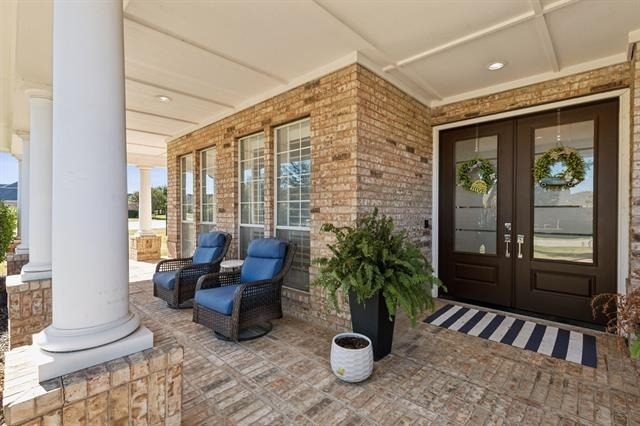 5801 Hathaway Drive - Photo 1