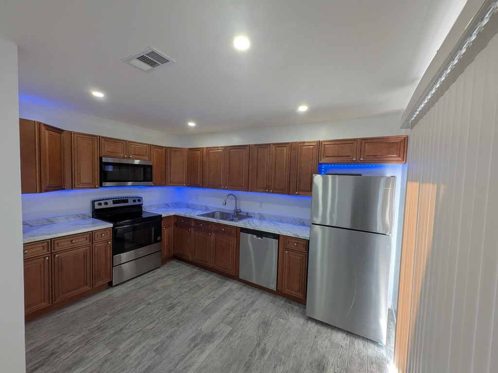 1733 N Congress Avenue - Photo 5