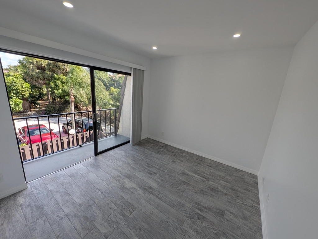 1733 N Congress Avenue - Photo 24