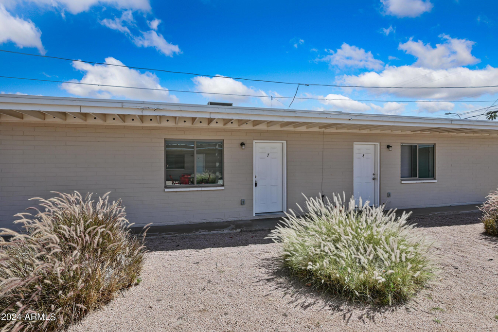 3949 E Earll Drive - Photo 6