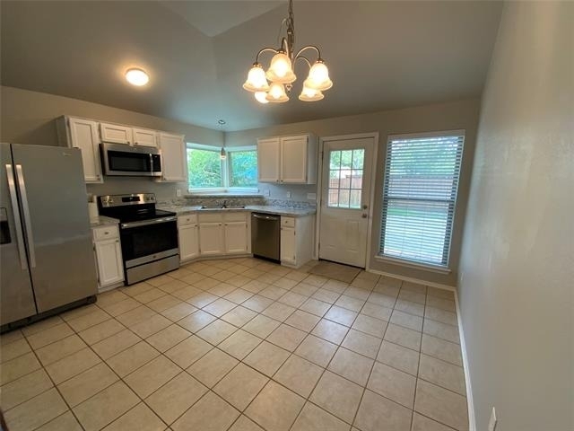 2316 Dalewood Lane - Photo 4