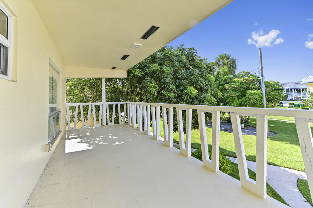 2755 Ne 28th Avenue - Photo 22