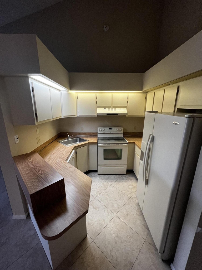 4215 S 57th Avenue - Photo 12