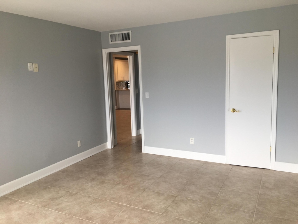 309 Lake Circle - Photo 14