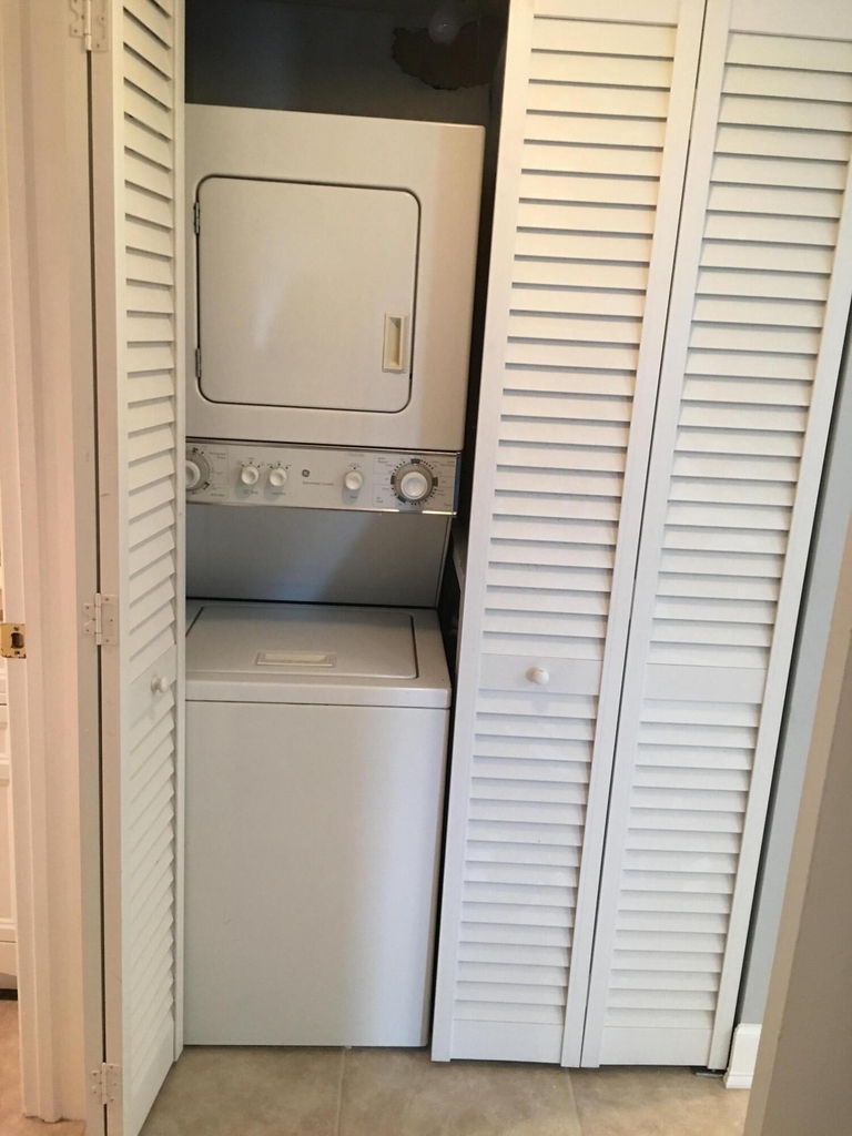 309 Lake Circle - Photo 10
