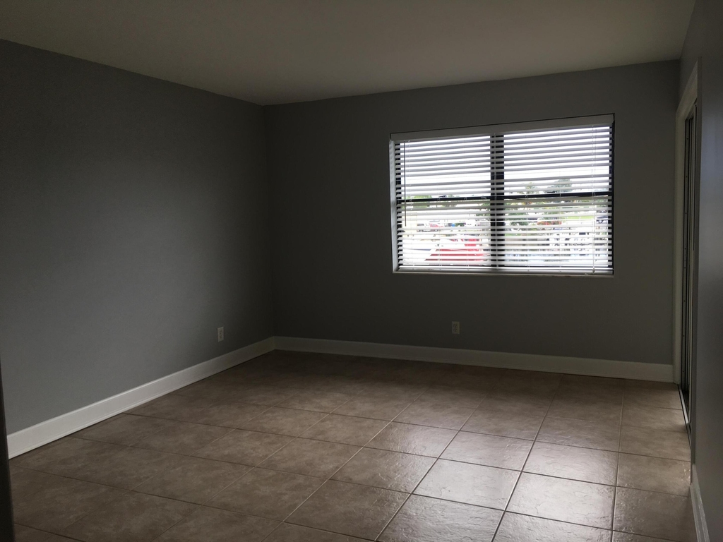 309 Lake Circle - Photo 12