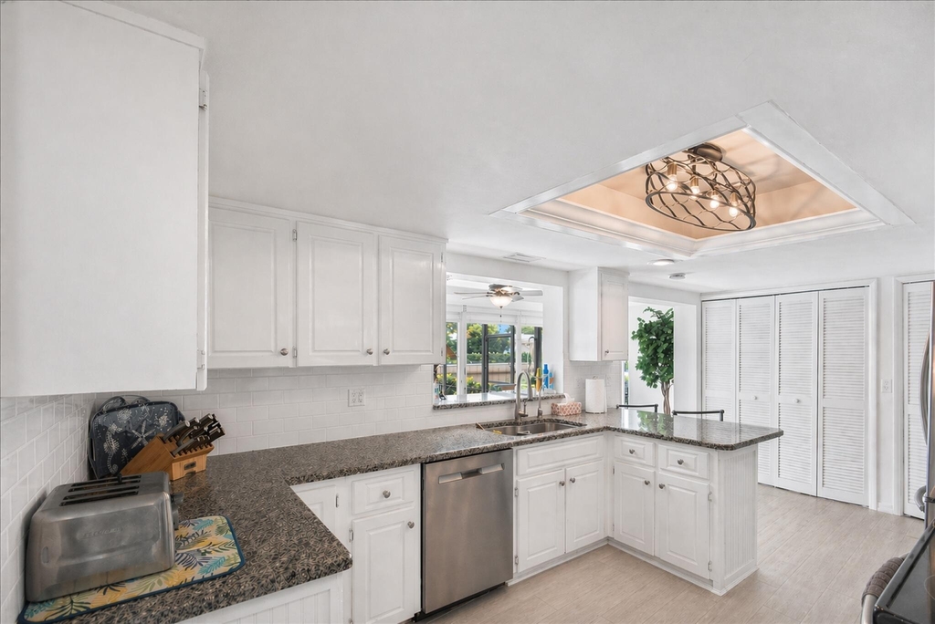 2066 5th Court Se - Photo 11
