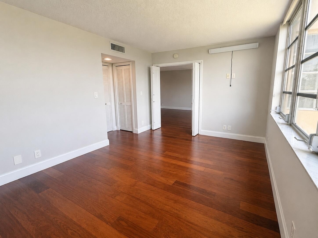 4030 W Palm Aire Drive - Photo 3