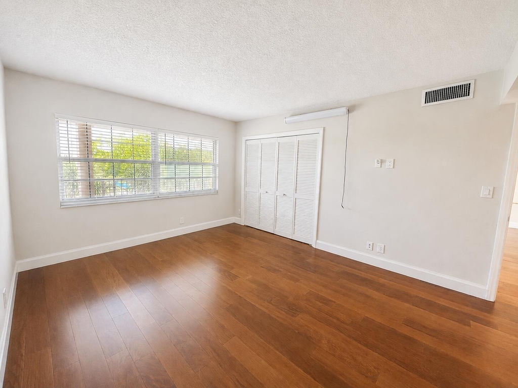 4030 W Palm Aire Drive - Photo 11