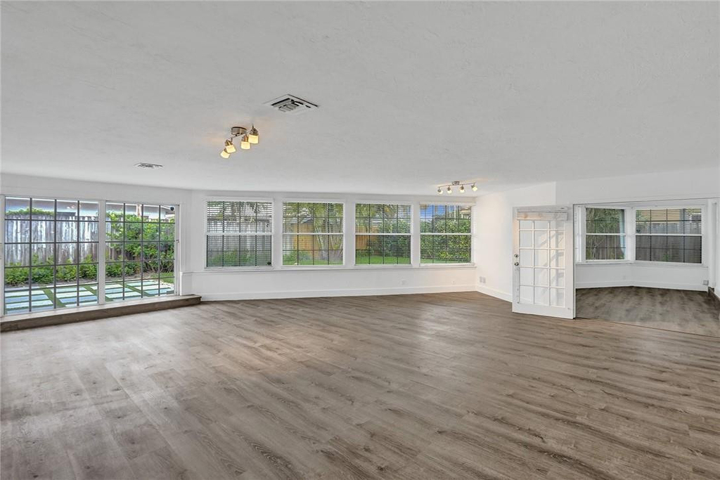 5981 Ne 22nd Way - Photo 4