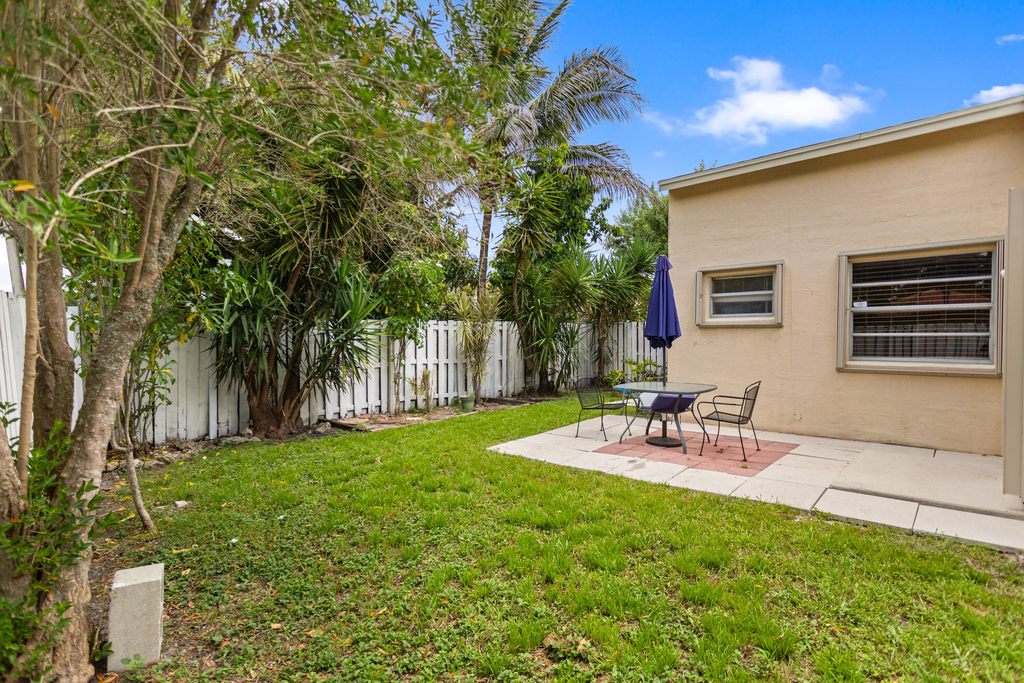 13945 Langley Place - Photo 23