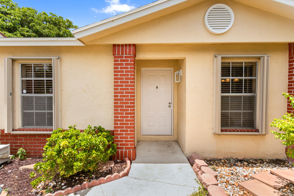13945 Langley Place - Photo 41
