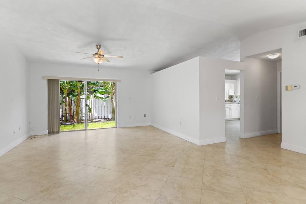 13945 Langley Place - Photo 42