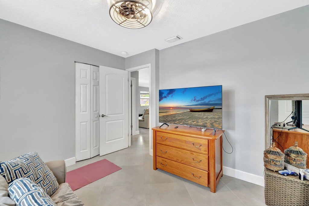 1894 Se Lafayette Street - Photo 19