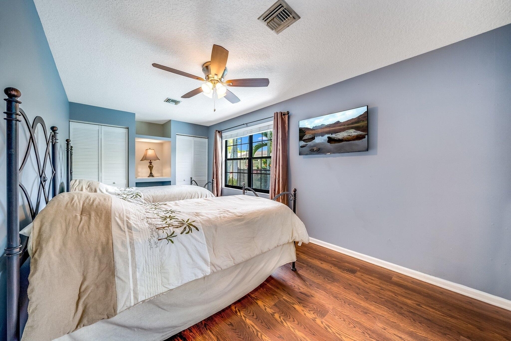 574 Juniper Place - Photo 27