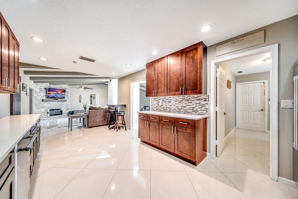 574 Juniper Place - Photo 25