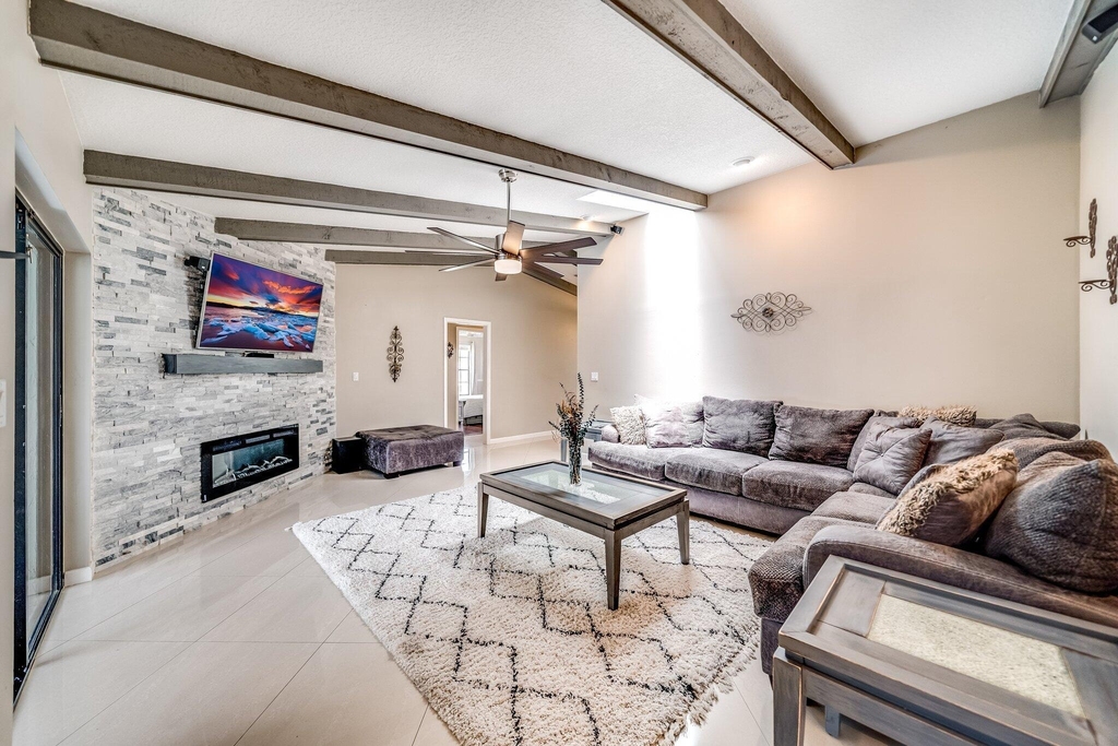 574 Juniper Place - Photo 29