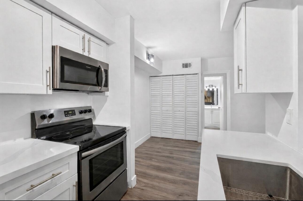6258 Chasewood Drive - Photo 4