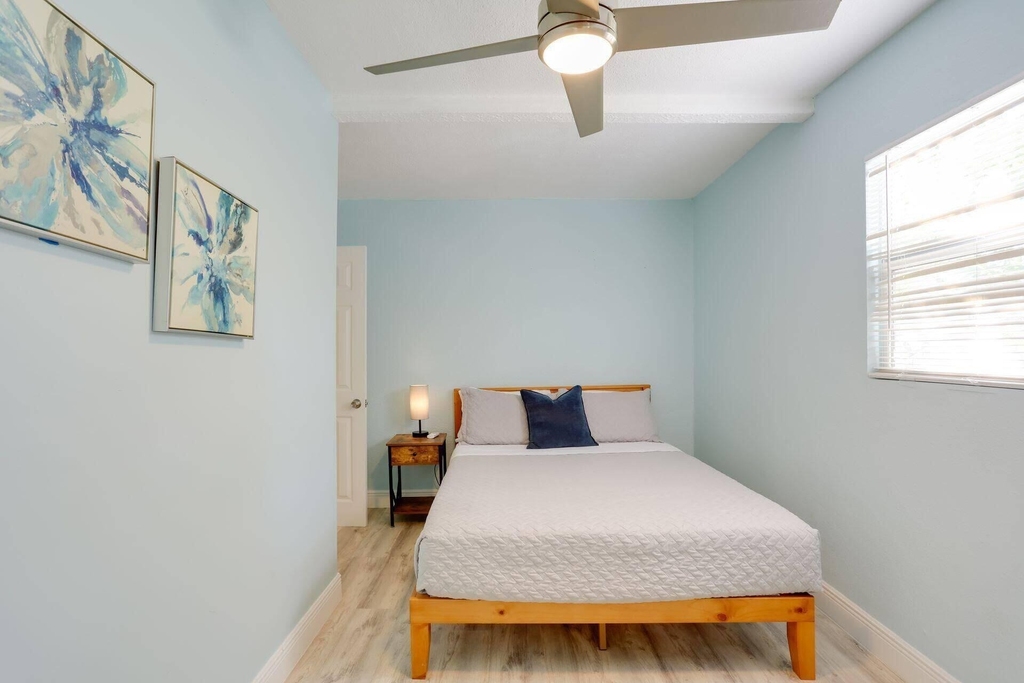 216 S M Street - Photo 16