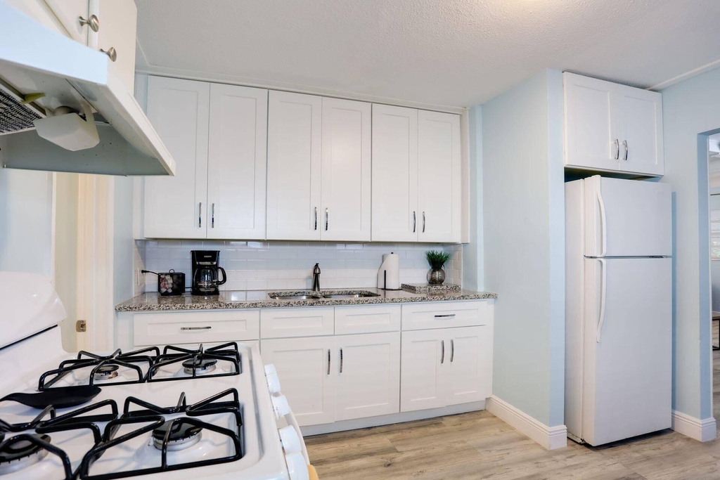 216 S M Street - Photo 9