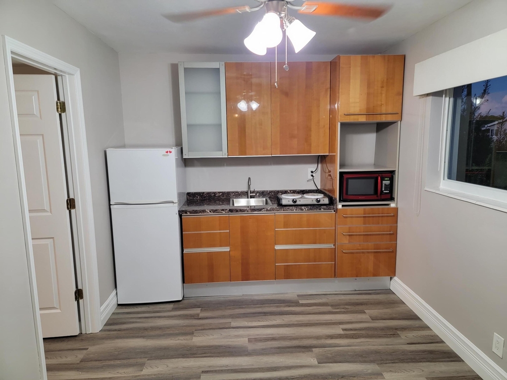 1611 Nw 63rd Avenue - Photo 3