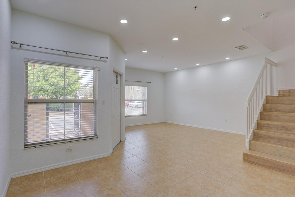 2851 W Prospect Road - Photo 4