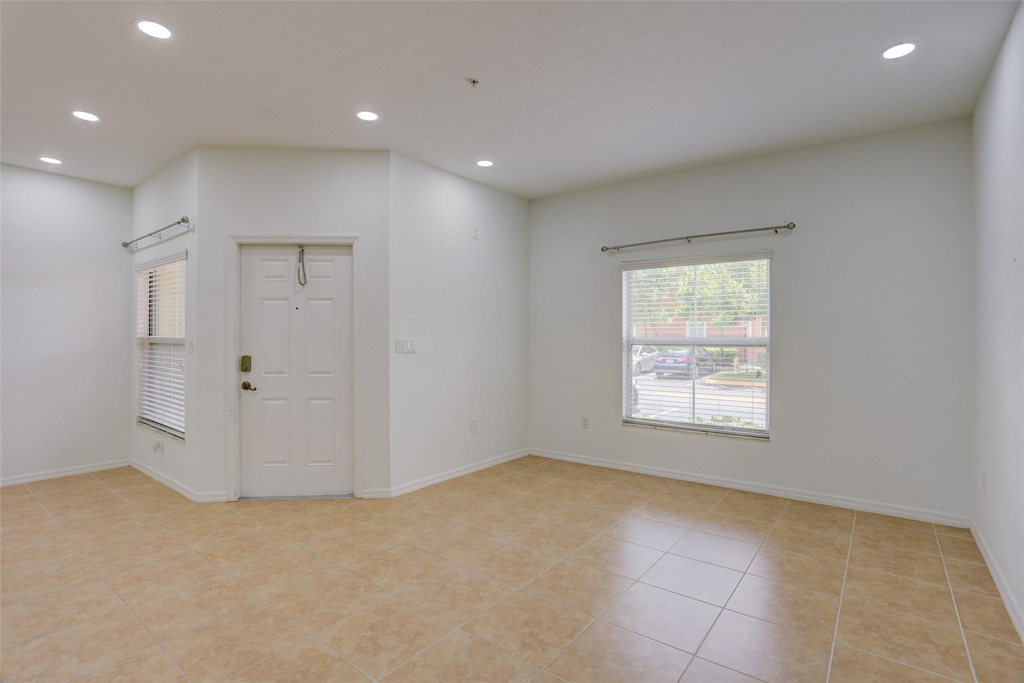 2851 W Prospect Road - Photo 3