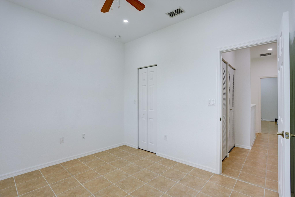 2851 W Prospect Road - Photo 16