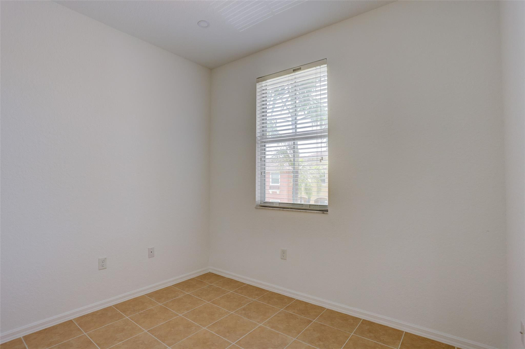 2851 W Prospect Road - Photo 17