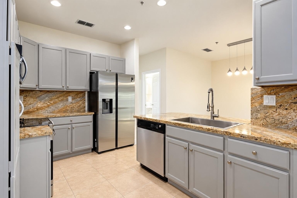 2851 W Prospect Road - Photo 26