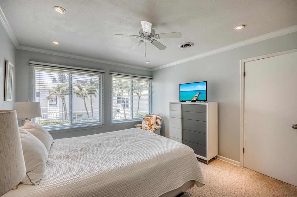 1501 Ne Ocean Boulevard - Photo 18