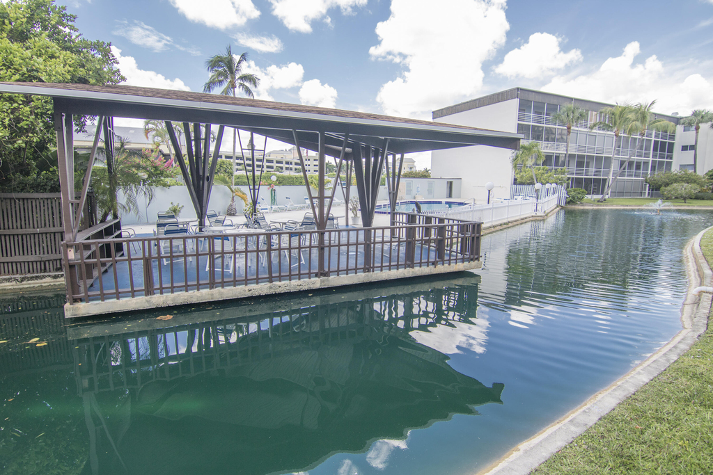 890 N Federal Highway - Photo 43