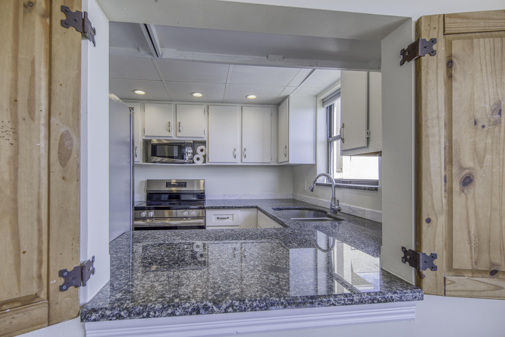 890 N Federal Highway - Photo 15