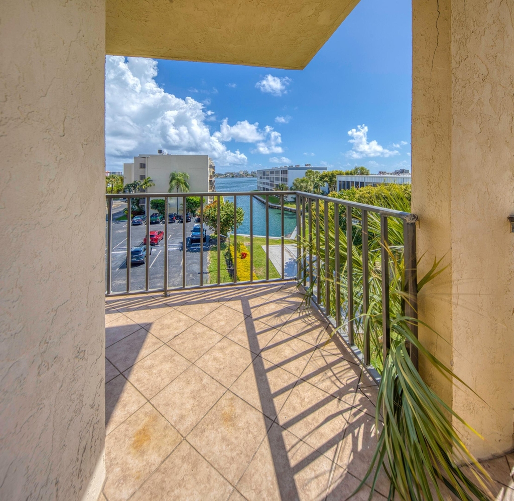 890 N Federal Highway - Photo 11