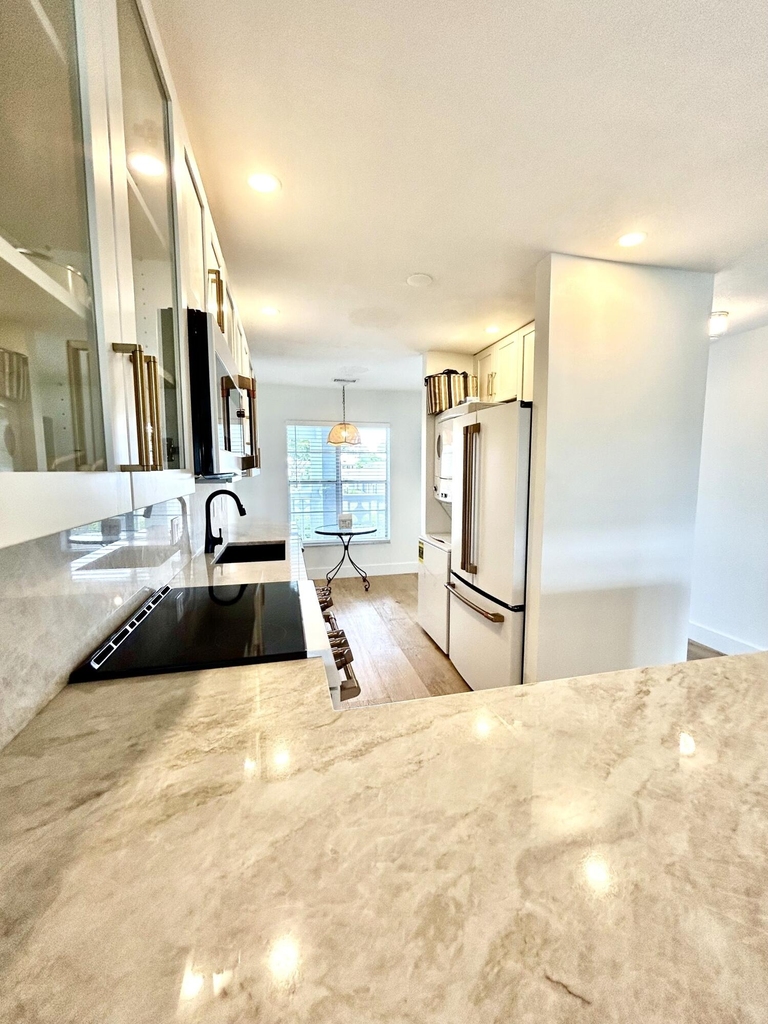 1030 Silk Oak Terrace - Photo 6